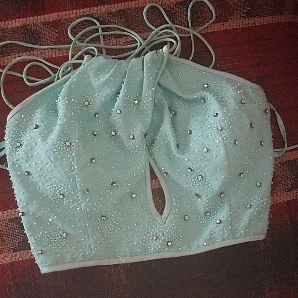 Precious Formals - Picture 4 of 8